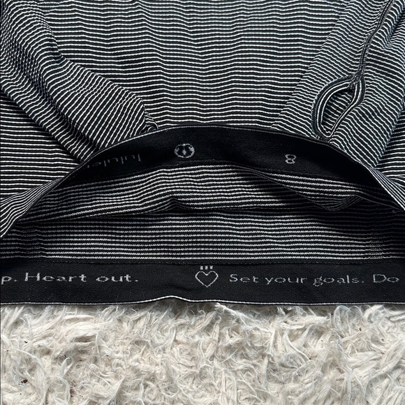 Lululemon Swiftly Tech Long Sleeve - Picture 3 of 4